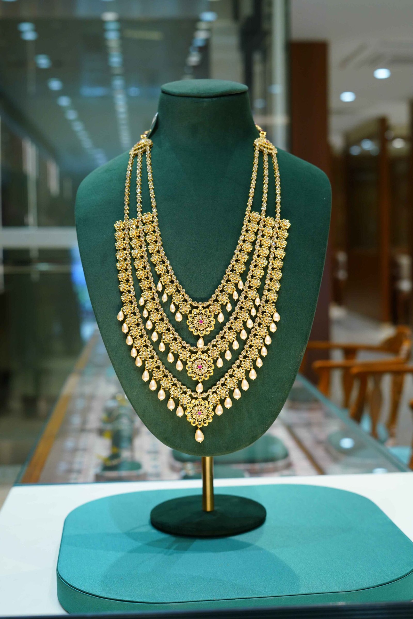 Gold jewellery