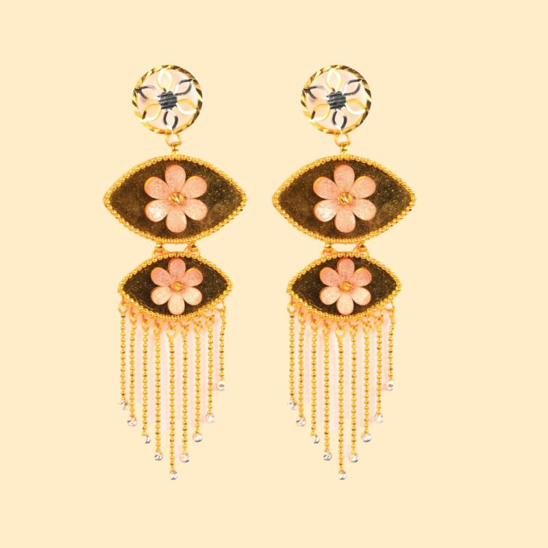gold earrings