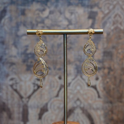 Modern Teardrop Gold Earrings