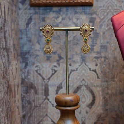 Elegant Filigree Gold Drop Earrings